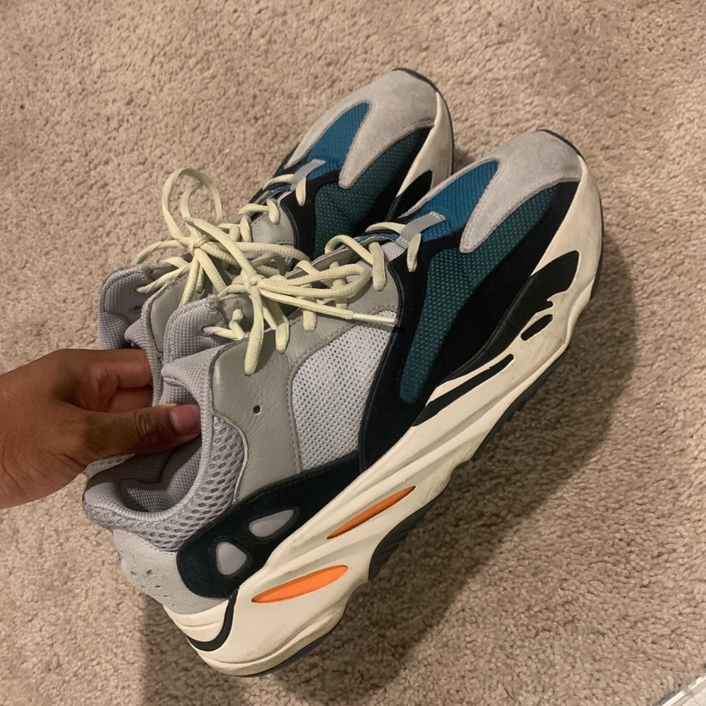 Yeezy adidas